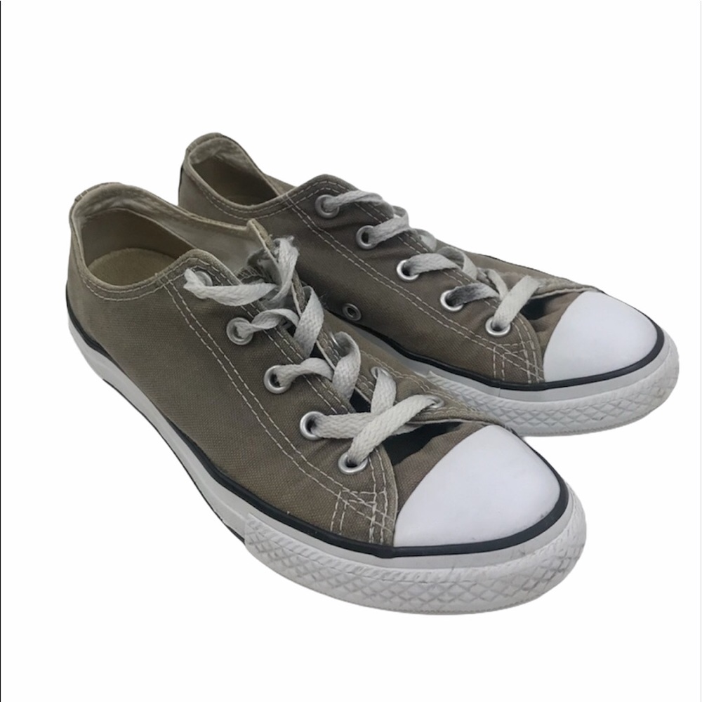 🎈Classic Low Top Converse Sneakers